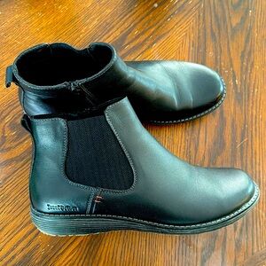 Joseph Seibel black leather Chelsea boot with zipper 42